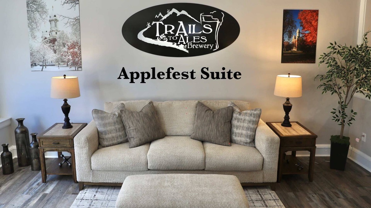 Franklin Apartment | Trails to Ales Applefest Suite 2