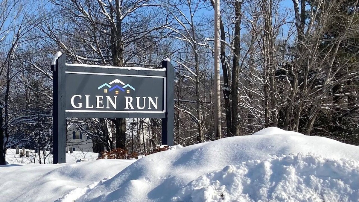 West Dover Condo | Trailside Ski Condo at Mt. Snow VT.; Avail; for skiing and boarding.