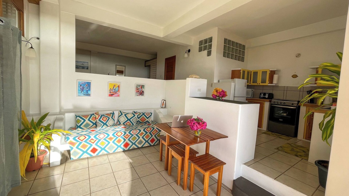 Bethel Apartment | Tramonto Studio - walk to beaches - enjoy sunsets and sea view!
