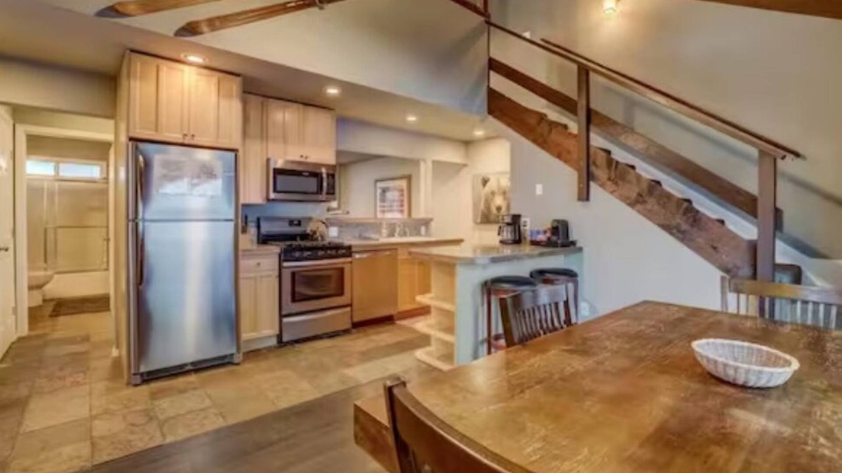Tahoe Village House | Tramway Sierra Summit near Heavenly/Dogs OK/New Heating and AC