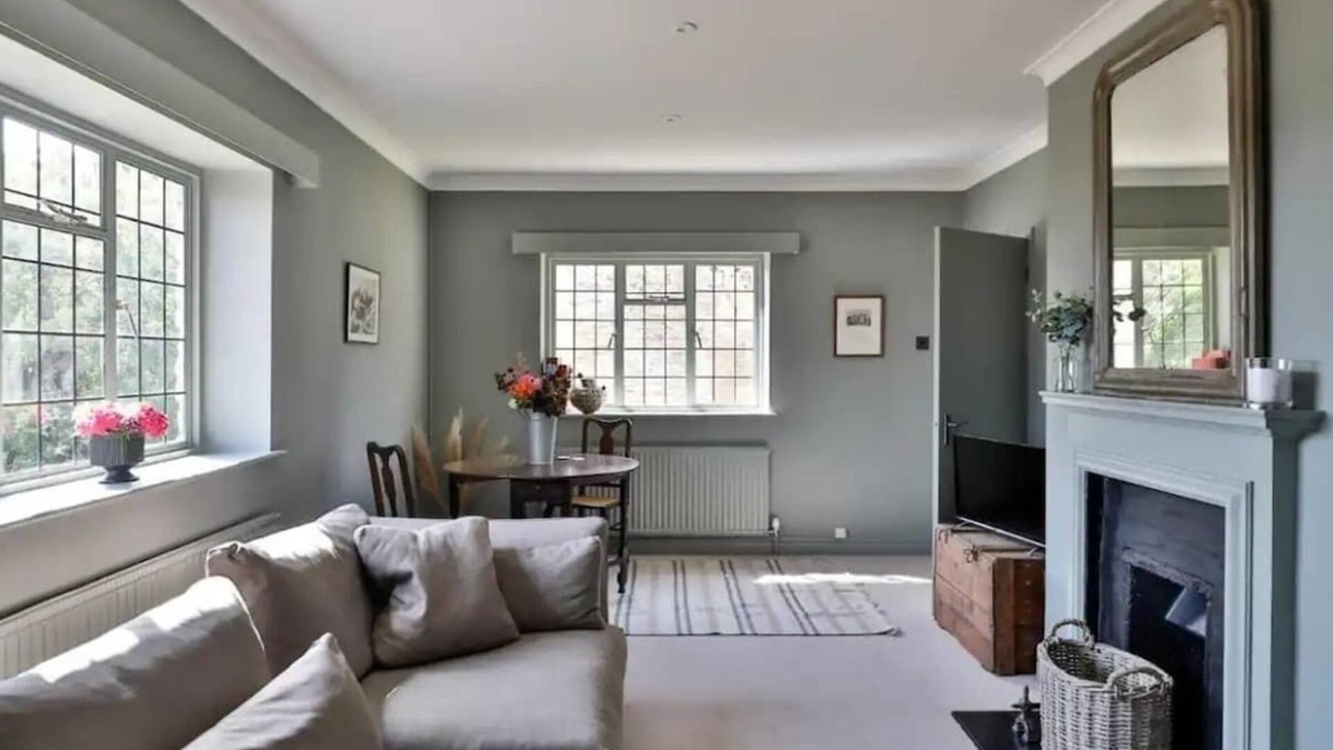 Beverston Apartment | Tranquil 1 Bed/1 Bath Getaway at Beverston Castle