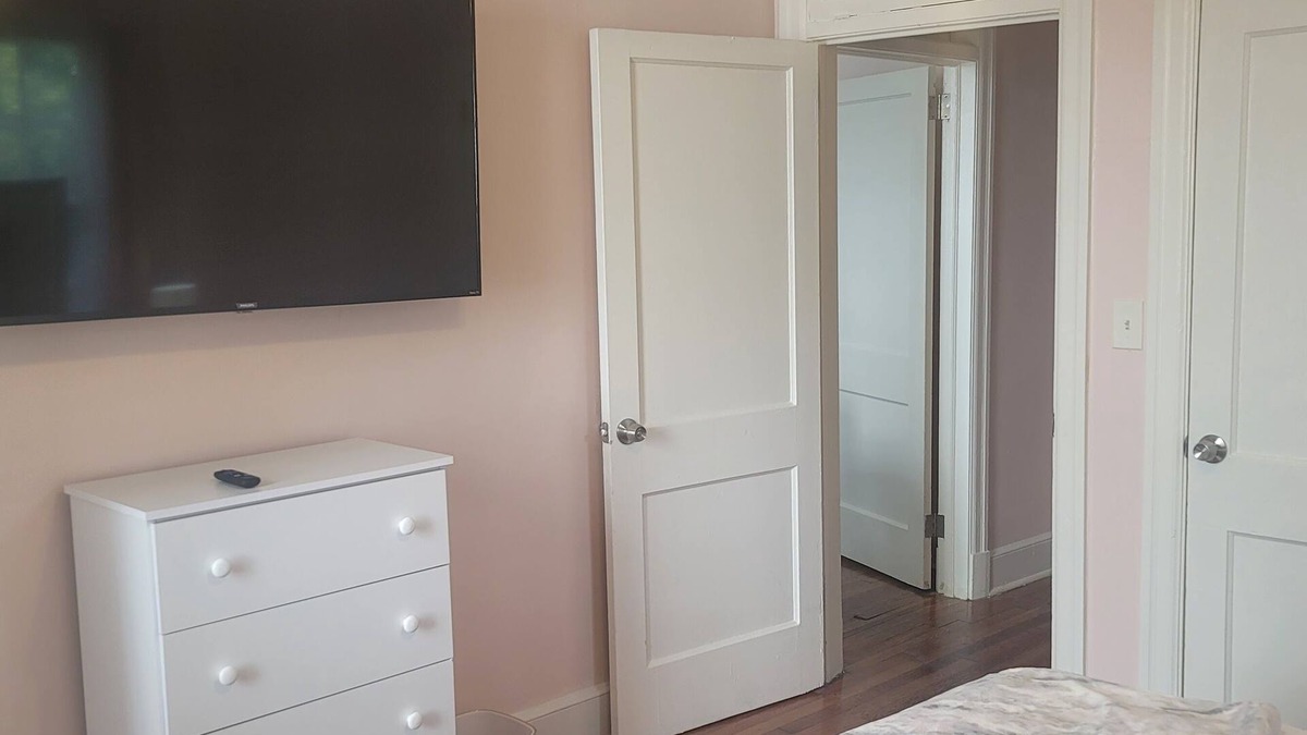 Montgomery Apartment | Tranquil 1BR/1BA Cloverdale Hideaway Near DT!