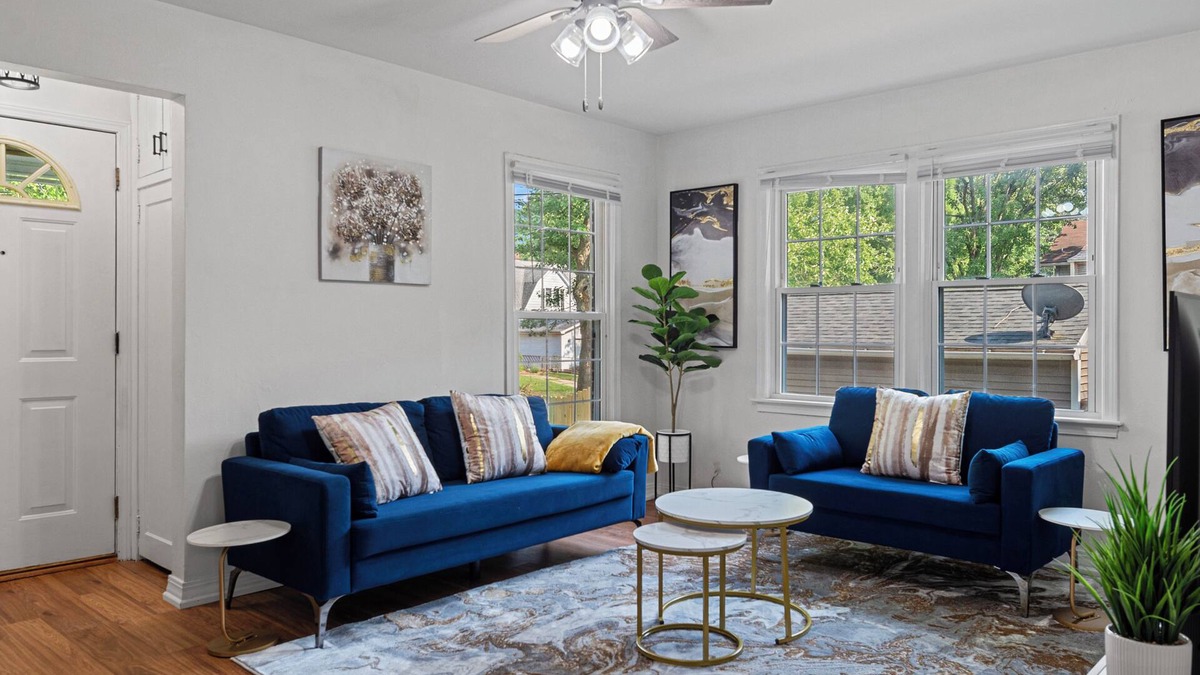 Springfield House | Tranquil 2-bedroom house with a massage chair and a multi-purpose 3rd room