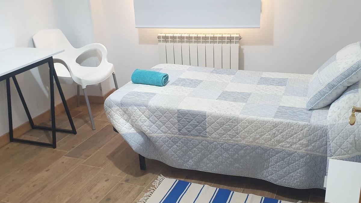 Aranda de Duero Apartment | Tranquil 3-bedroom apartment with WiFi in Aranda de Duero