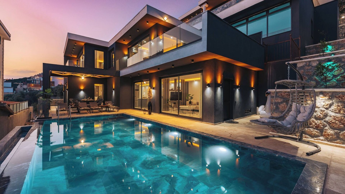 Kas Villa | Tranquil 3-bedroom villa in Antalya with AC, WiFi