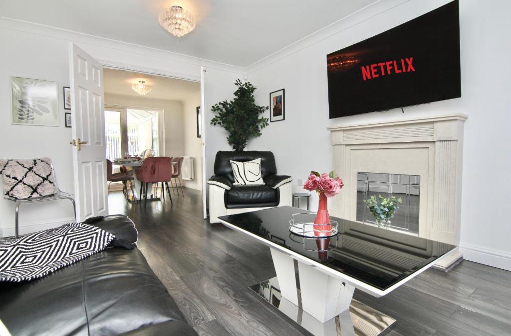 Weston on Trent House | Tranquil 4Bed Retreat - 3 Min to M6, 10 Min to Coventry City Centre