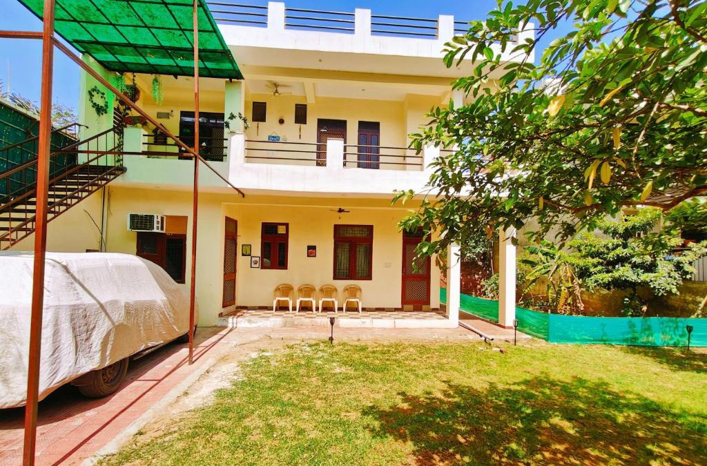 Vaishali Nagar Apartment | Tranquil Abode