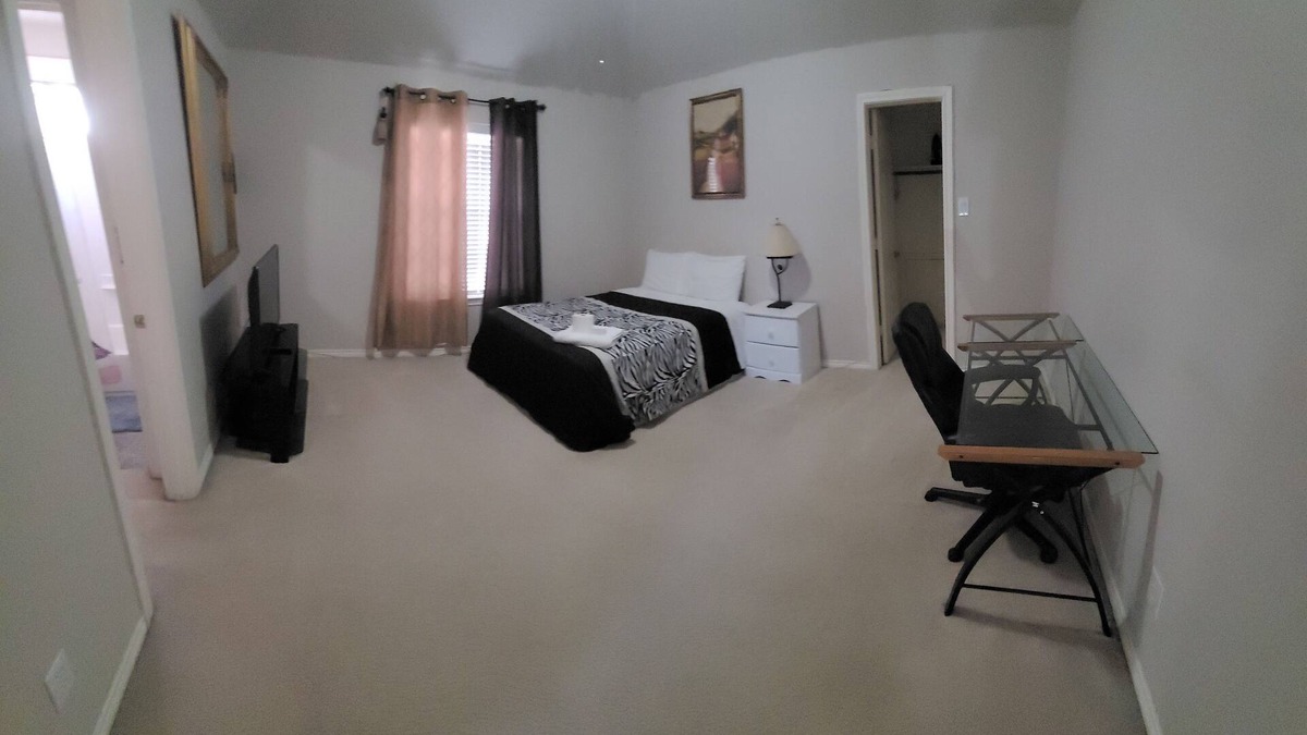 Allen House | Tranquil affordable Room 1 in Allen