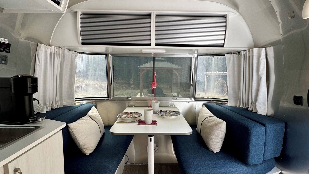 Bath House | Tranquil Airstream Nature Escape