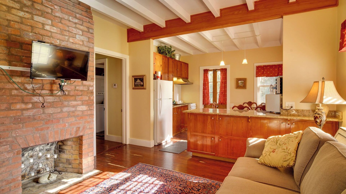 Houma House | Tranquil Bayou Country Home w/Pond: 8 Mi to Houma