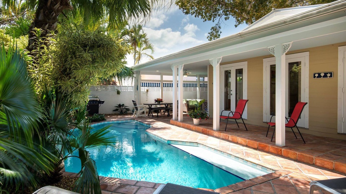Midtown House | Tranquil Beauty-Private Pool - Outside Lanai-Fenced Backyard-Beaches Nearby