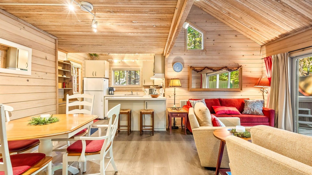 Black Butte Ranch Cabin | Tranquil Cabin in Black Butte Ranch w HOTTUB