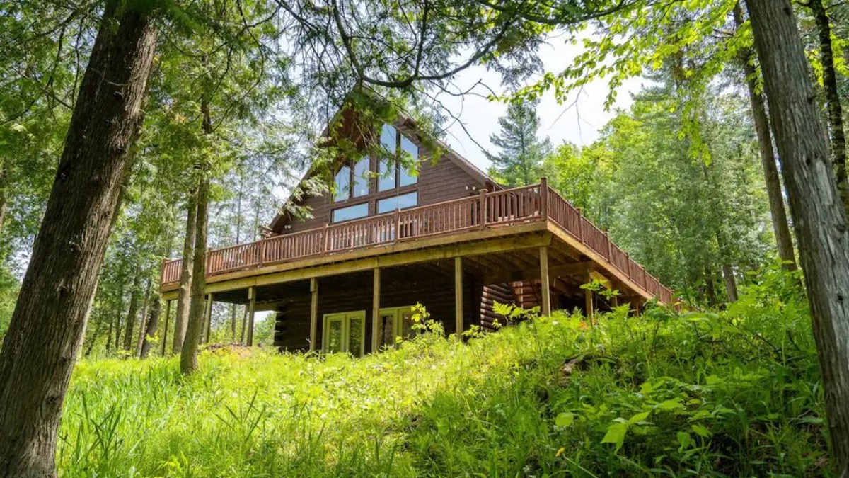 Tustin House | Tranquil cabin on the Pine River
