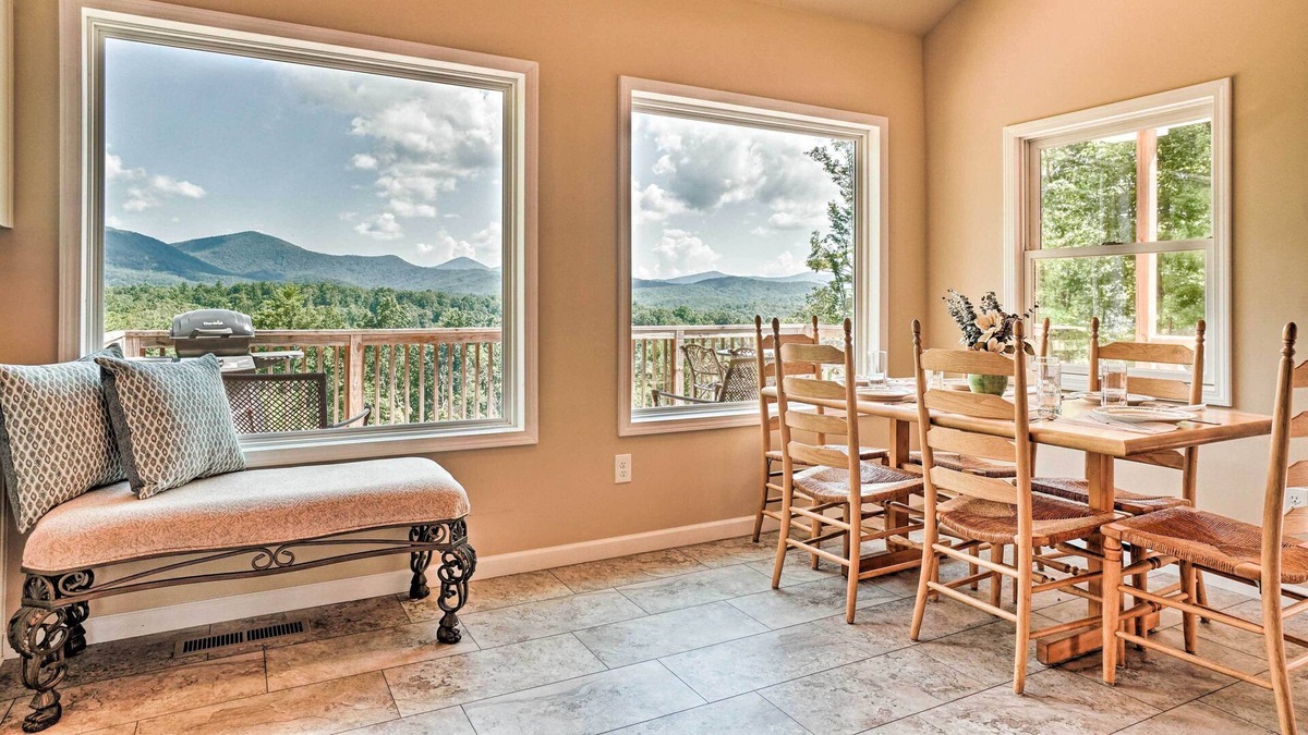 Dahlonega Cabin | Tranquil Cabin w/ Gorgeous Views & Fire Pit!