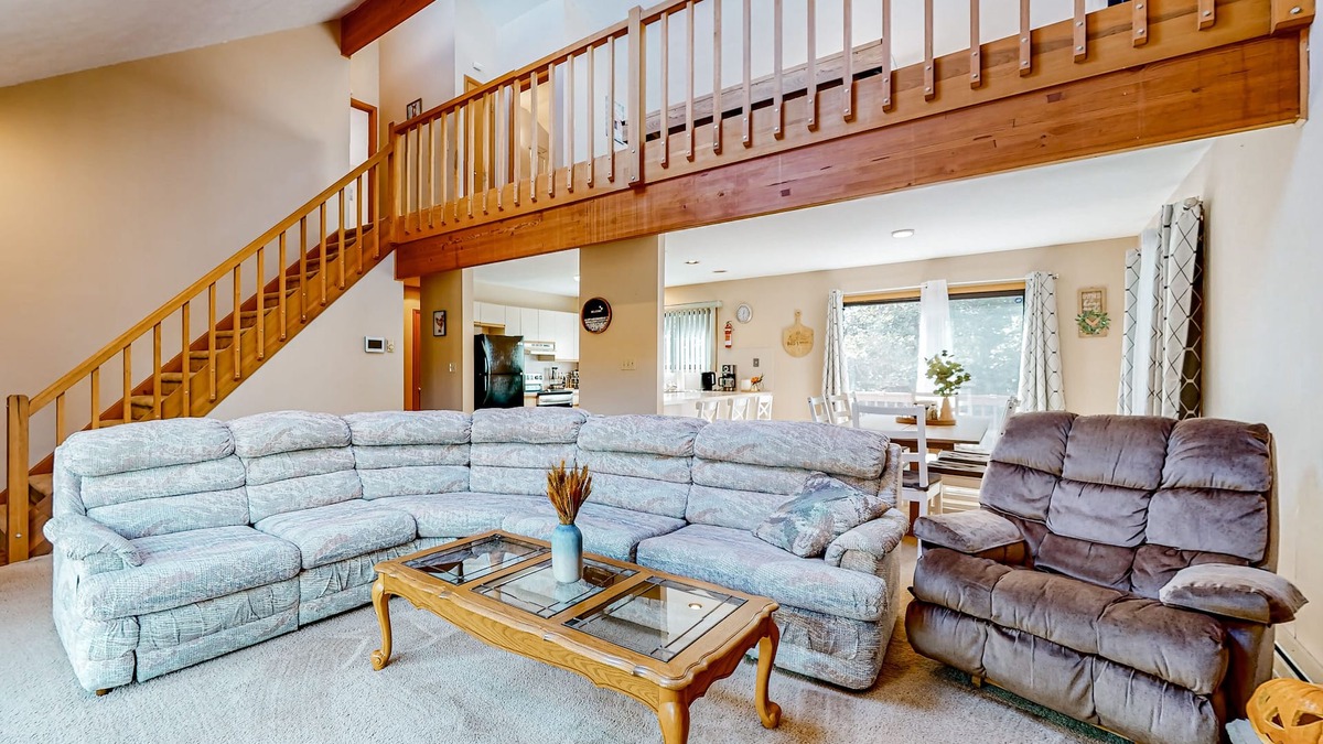 Tunkhannock Township House | Tranquil dog-friendly home with decks, pool table, pool access, & hot tub