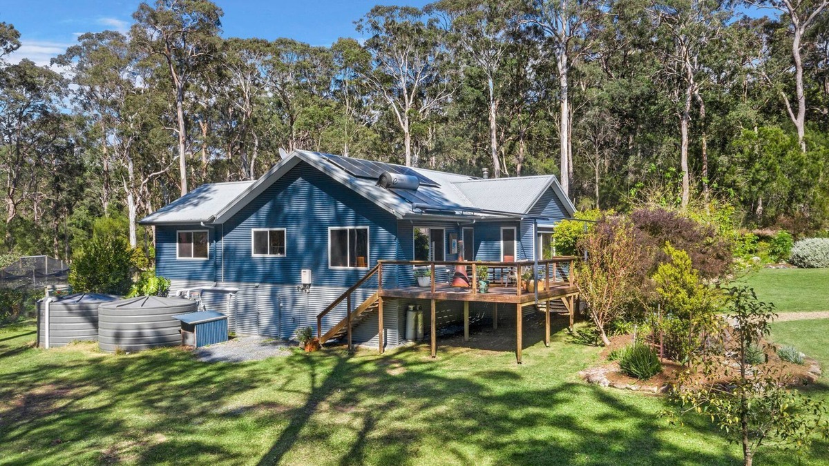 Bingie House | Tranquil eco costal bush retreat