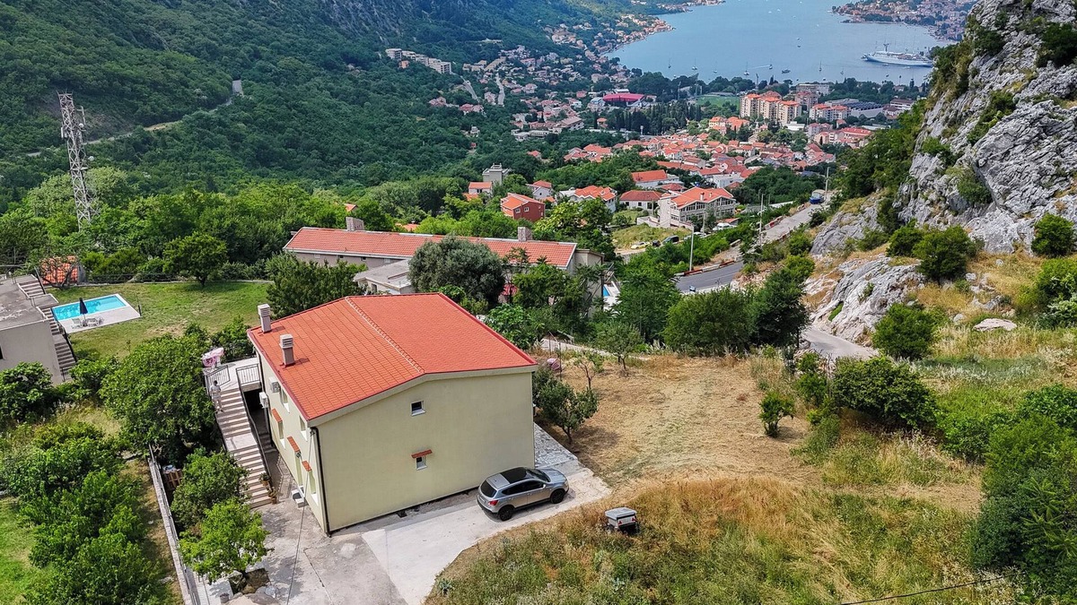 Skaljari Apartment | Tranquil Escape 2-BDR in Škaljari w/Boka Bay View