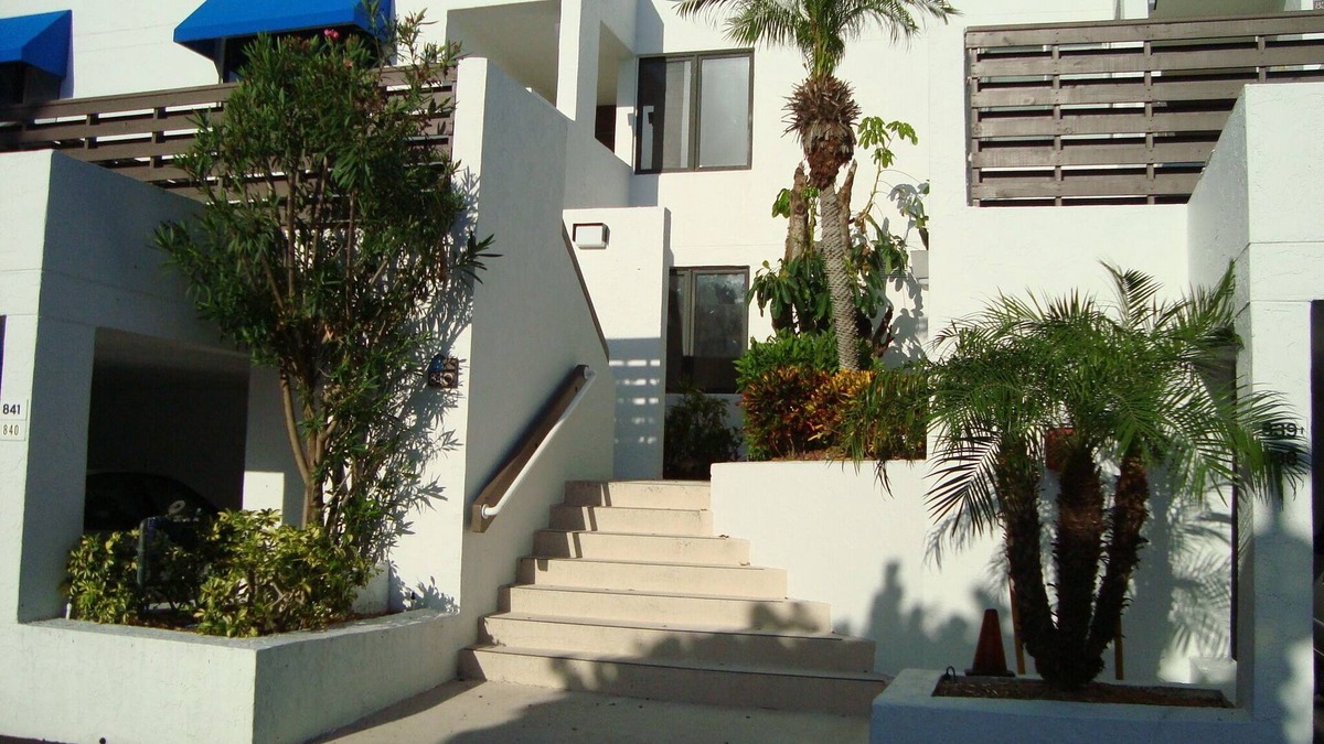 Longboat Key Condo | Tranquil Getaway In A Tropical Paradise