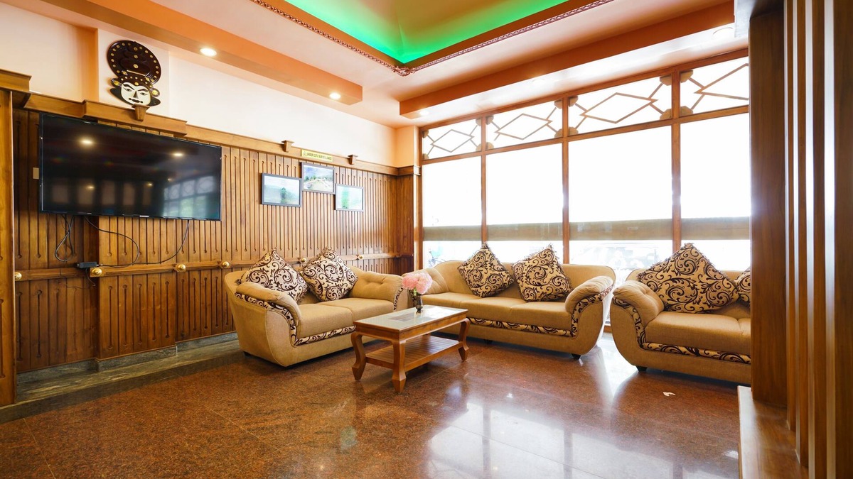 Ramakkalmedu Hotel | Tranquil Greens