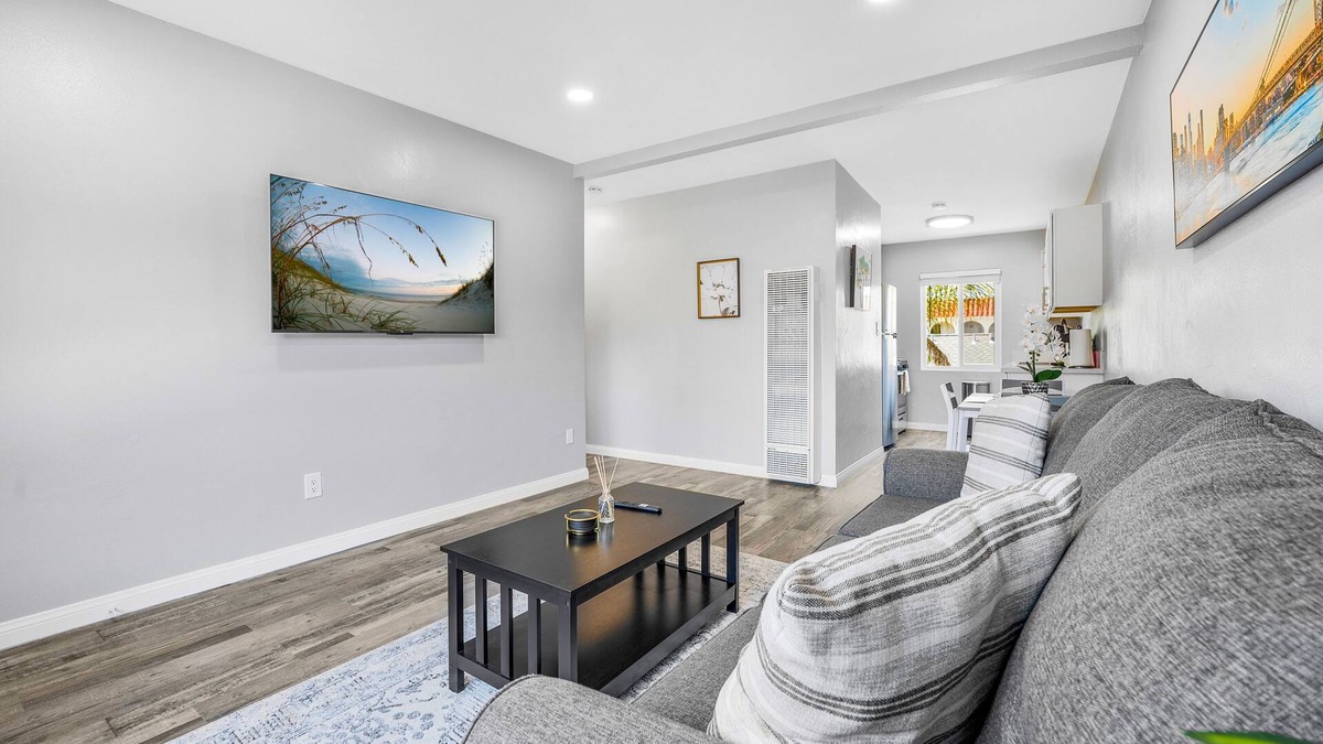Hillcrest Apartment | Tranquil Haven in Hillcrest: Your San Diego Escape - Sleeps 6