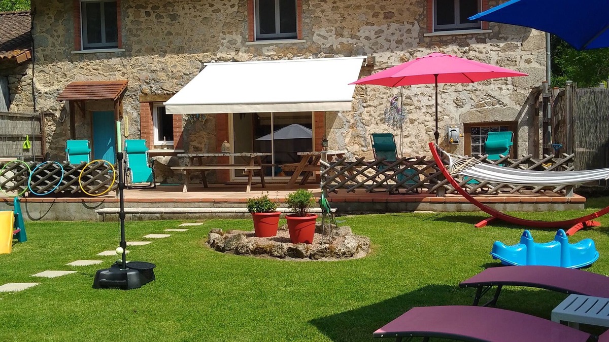 Marval House | Tranquil haven in the Perigord National Park - stunning detached renovated barn