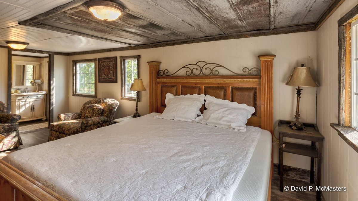 Millville House | Tranquil Haven nestled in the Heart of Harpers!