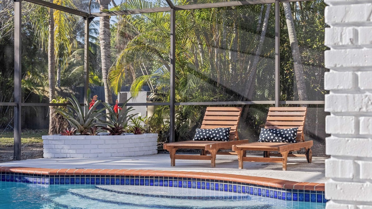 Pinecrest House | Tranquil Heirloom Hideaway, Pool in South Miami