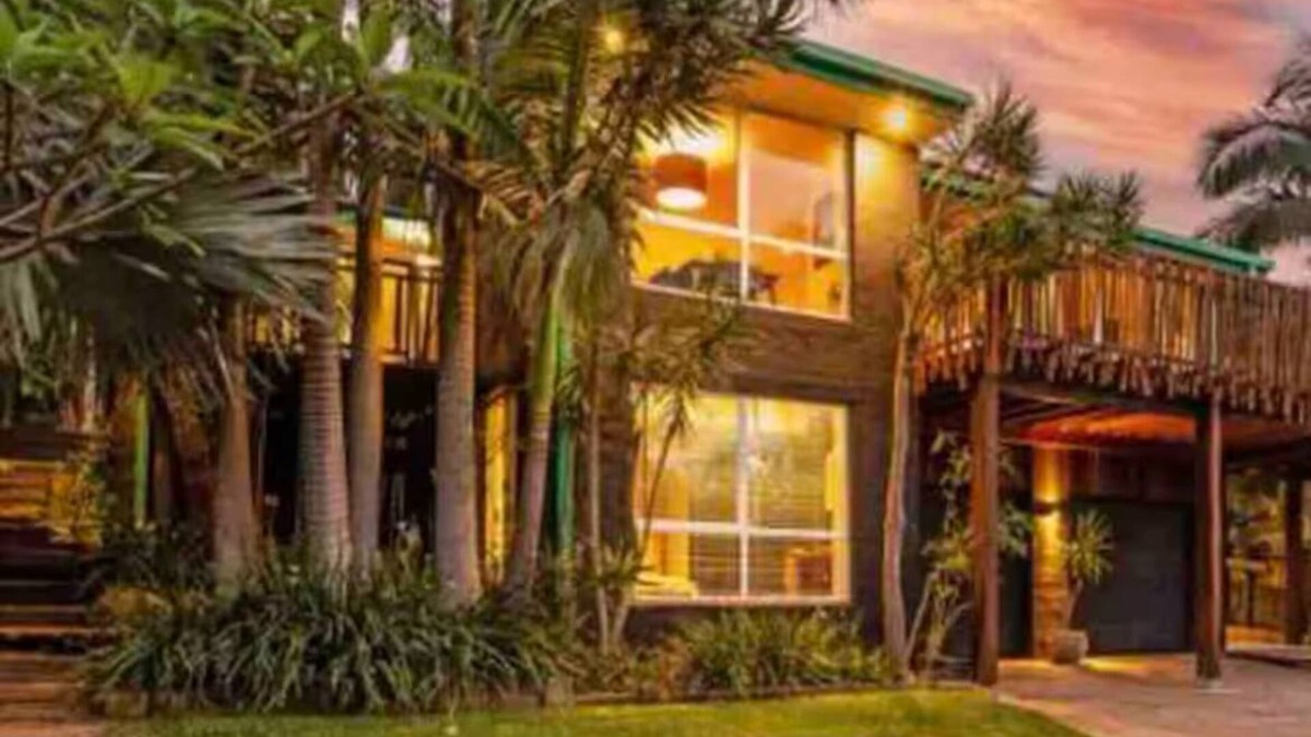 Terranora House | Tranquil holiday home. Short drive to wedding & event venues.nChild Friendly