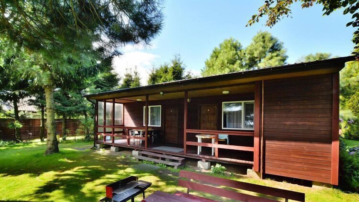 gmina Sianow House | Tranquil holiday home in Osieki near the lake
