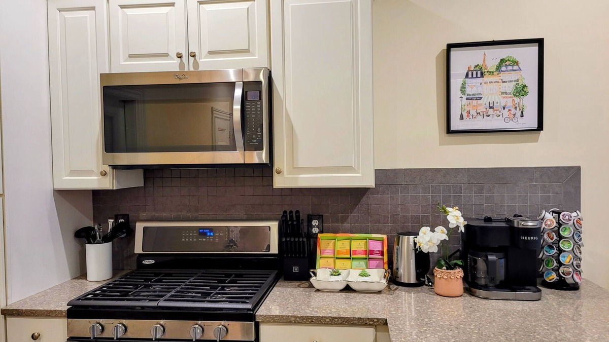 Mid-Cambridge Apartment | Tranquil home loved by repeat guests, Harvard Square