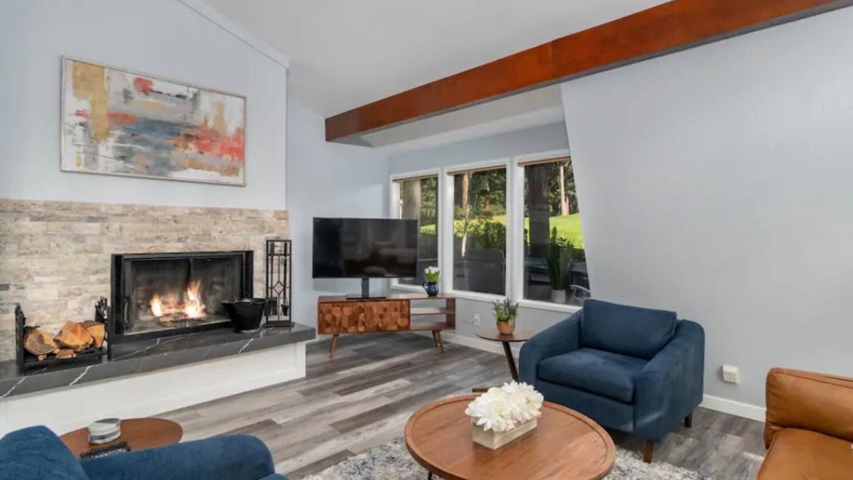 Anderson Island House | Tranquil Island Paradise on Golf Course w/Hot Tub