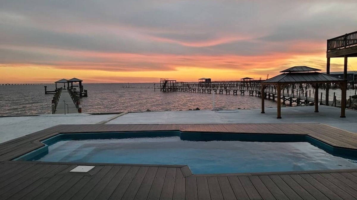 Slidell House | Tranquil Lake House, Come Get Away!