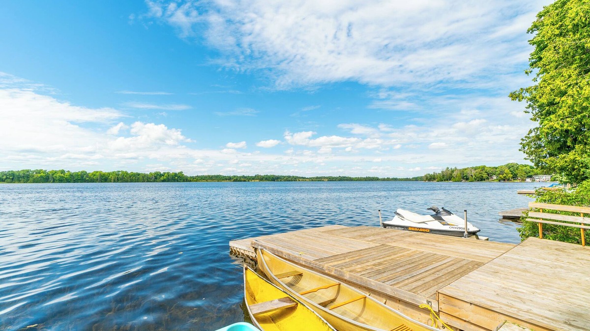 Kirkfield Cottage | Tranquil Lakehouse Cottage in the Kawarthas