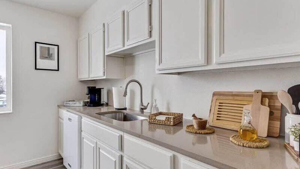 Bountiful Apartment | Tranquil Locale, Proximity to Pickleball Courts