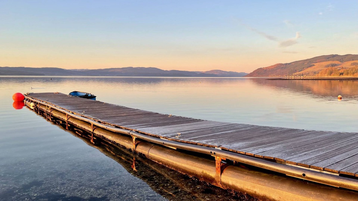 Tighnabruaich Ski Chalet | Tranquil location, waterside, pet friendly