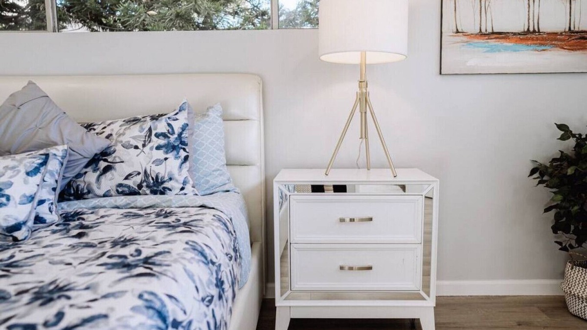 NoHo Arts District House | TRANQUIL NOHO GEM: RENOVATED 2BR TOWNHOME w/PRIVATE FENCED PATIO & PARKING p29