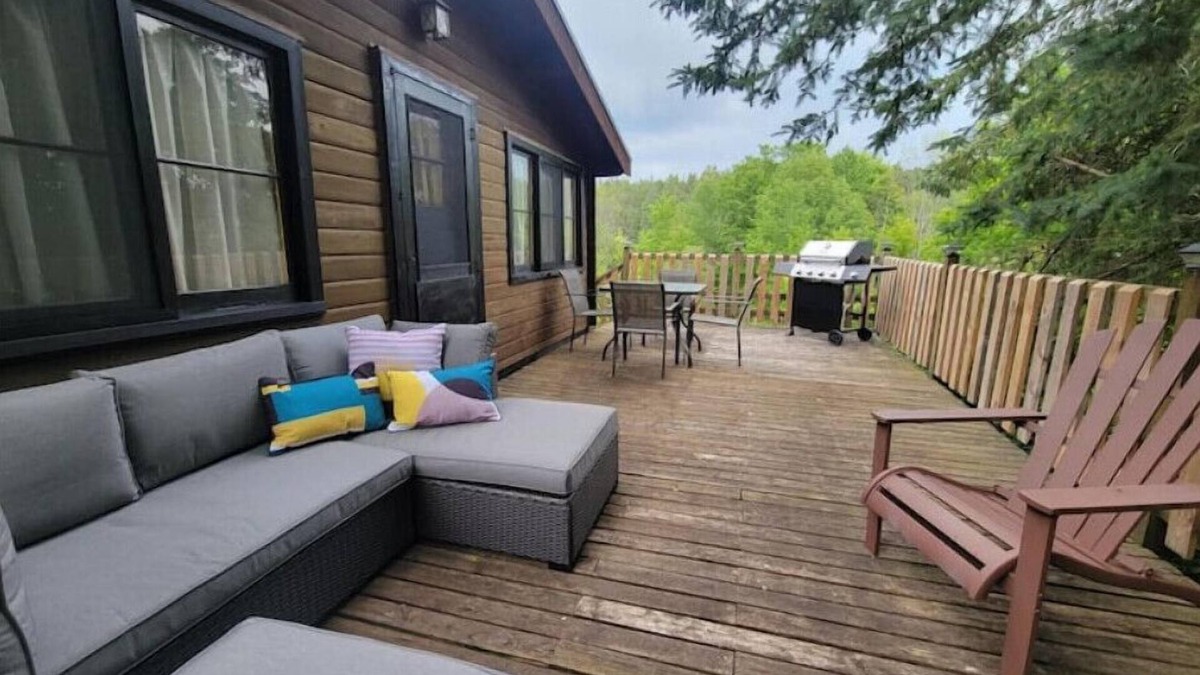 Mulmur Cabin | Tranquil Off-Grid Oasisn