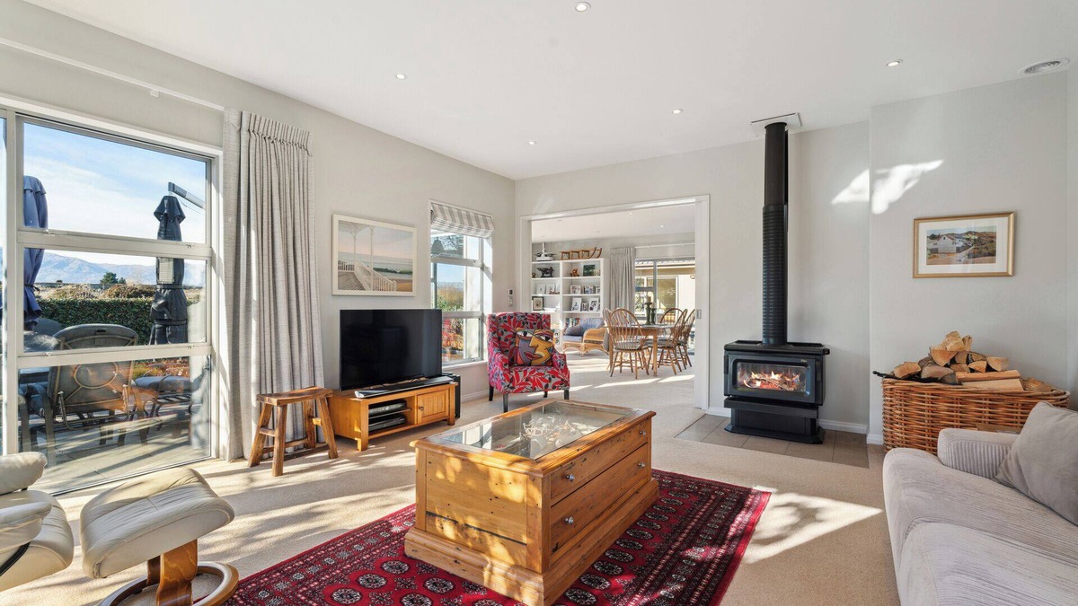 Albert Town House | Tranquil on Ribbonwood - Wanaka Holiday Home