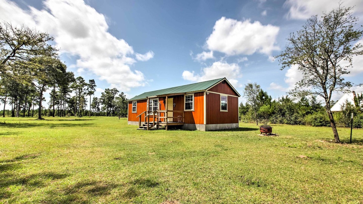 Waller Cabin | Tranquil Plantersville Cabin: Farm Animals On-Site