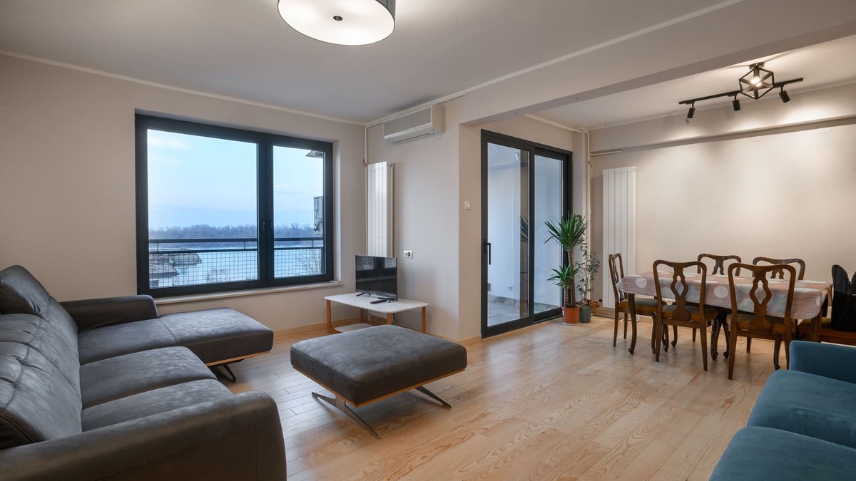 Dorcol Apartment | Tranquil Retreat Along the Danube: Just Relax Apartment
