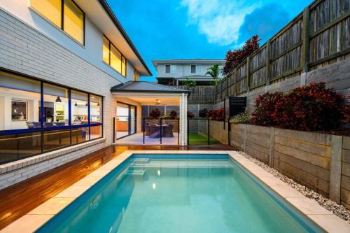 Bridgeman Downs House | Tranquil Retreat Spacious Home with Pool