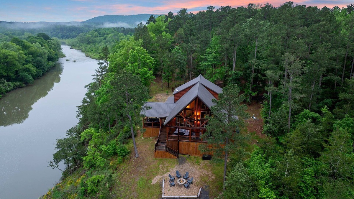 Octavia Cabin | Tranquil Ridge - Luxury River Front Cabin w-exquisite views -Kayak🛶Fish🎣Relax