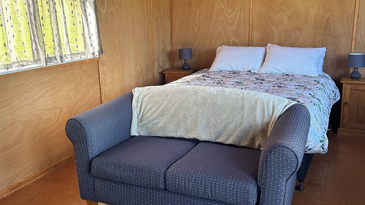 Nelson Region Ski Chalet | Tranquil River setting, Cosy Chalet for two, Pet Friendly.