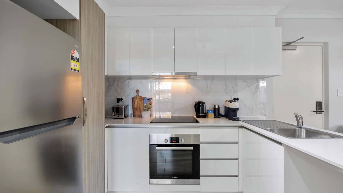 Rockingham Apartment | Tranquil Rockingham Base for Corporate Guests