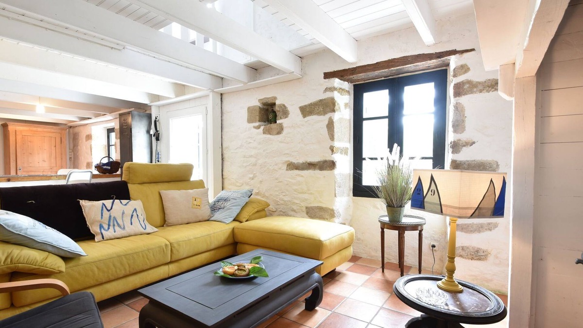 Cleden-Cap-Sizun House | Tranquil Stay Near Audierne