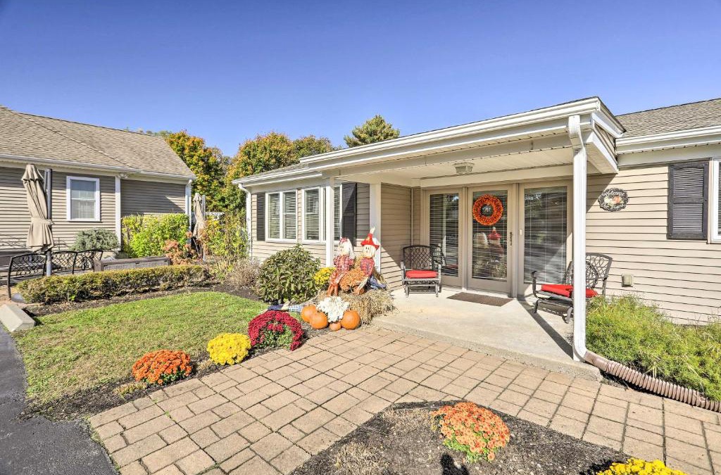 Swansea House | Tranquil Swansea Retreat with Fire Pit and Grill!