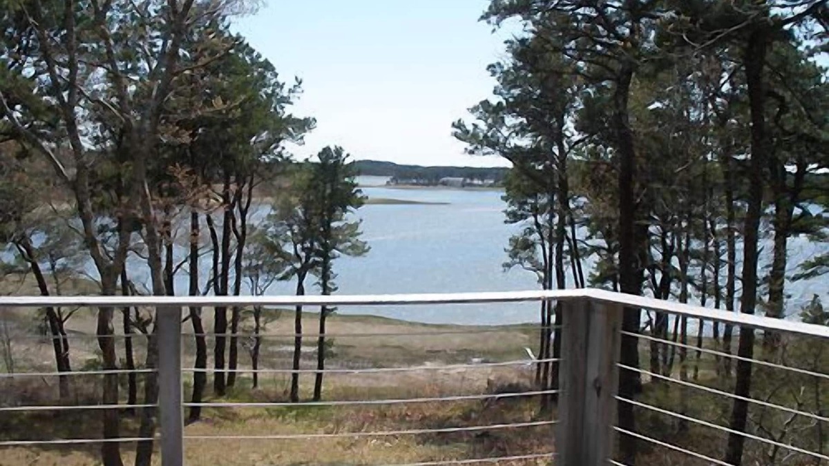 Wellfleet Cottage | Tranquil Views of Drummer Cove (1321)