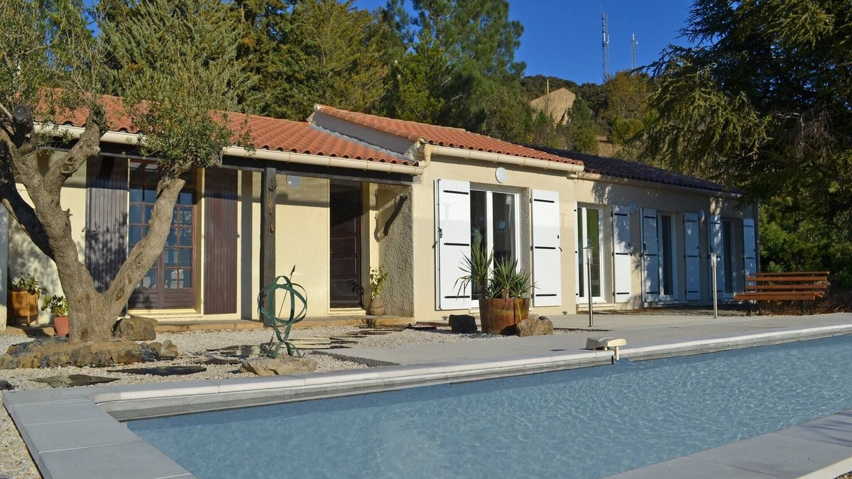 Berlou Villa | Tranquil Vineyard Villa, Berlou