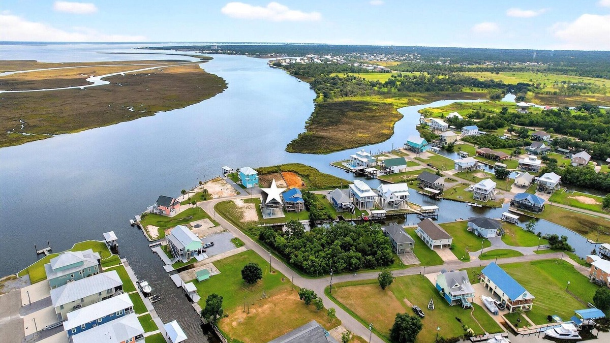 Shoreline Park House | Tranquil Waterfront Retreat: Stunning Bay Views Near Downtown Bay St. Louis
