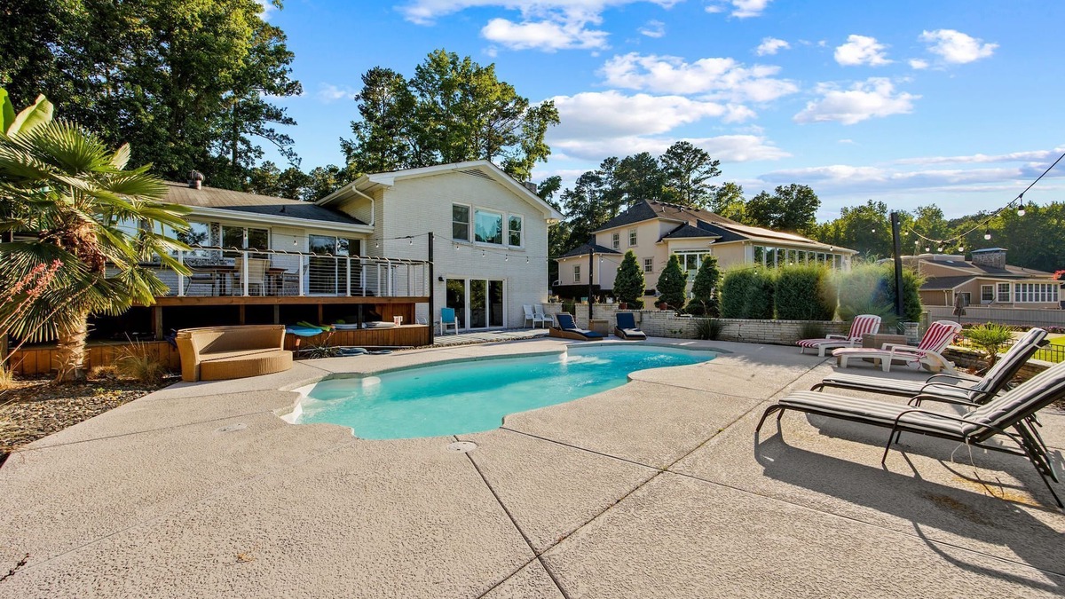 Jonesboro House | Tranquil Waters Lakehouse: Private Pool and Dock